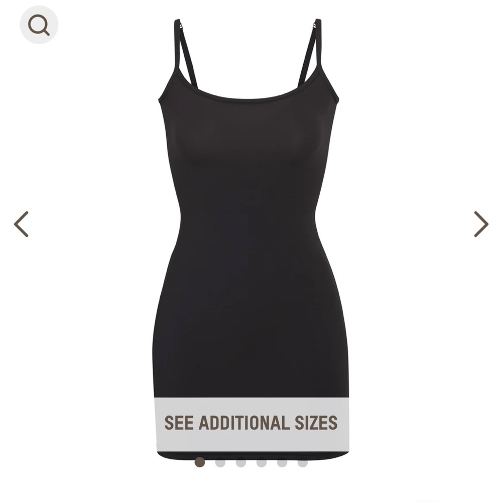 Small fits everyone skims dress perfect condition